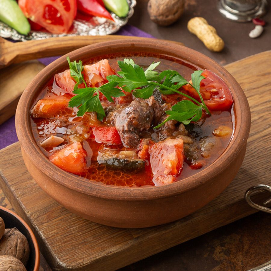 Чанахи с говядиной и овощами