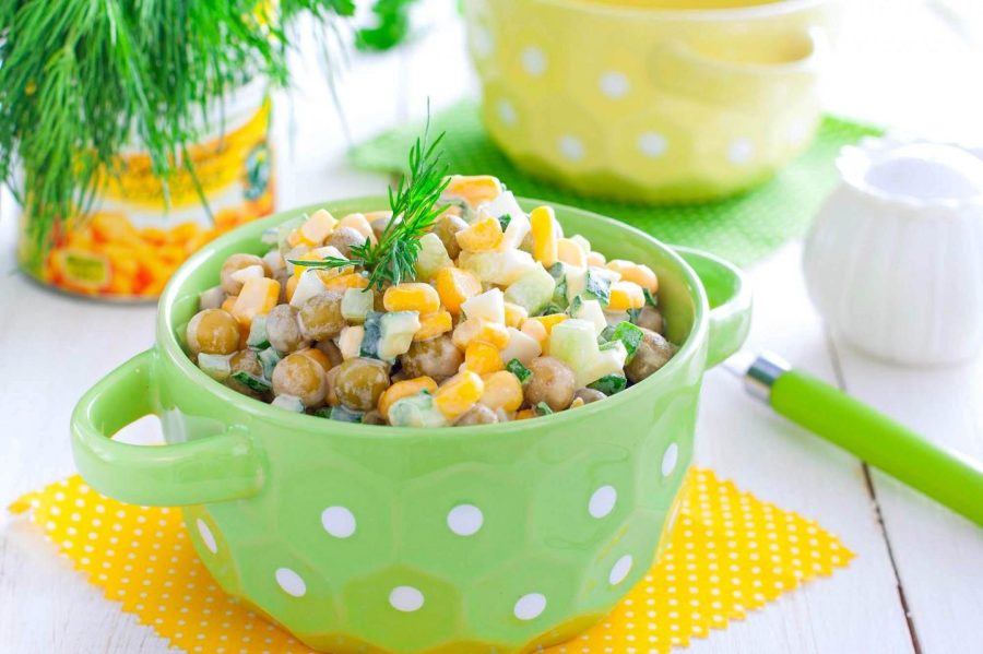 Горошек зелёный с кукурузой на пару