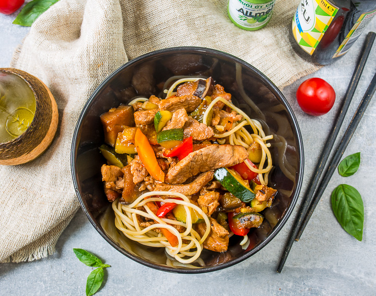 Wok Свинина с тыквенными семечками